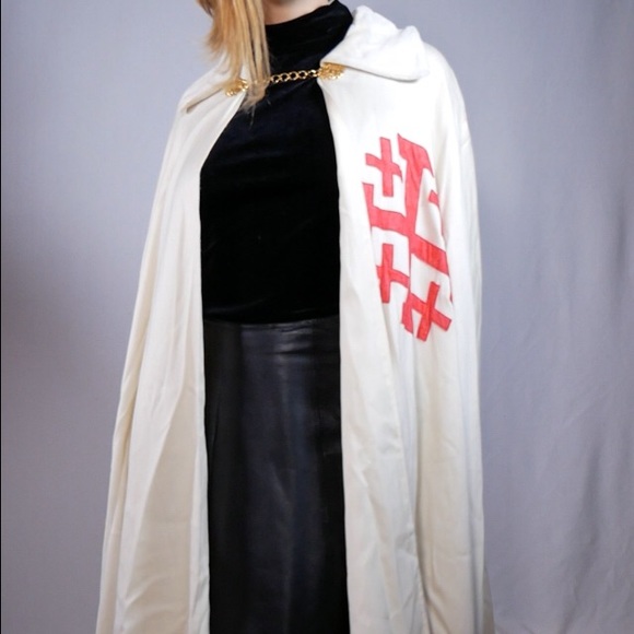 Jerusalem Cross Cloak - Picture 12 of 12